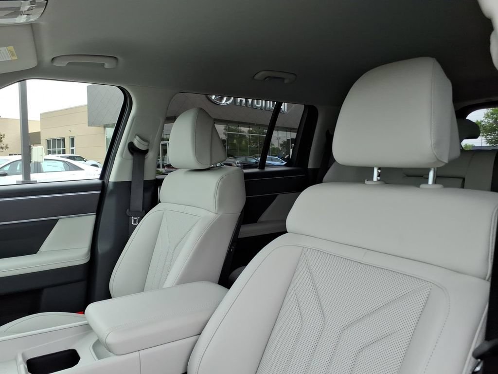 New 2026 Hyundai Santa Fe SEL FWD image 14