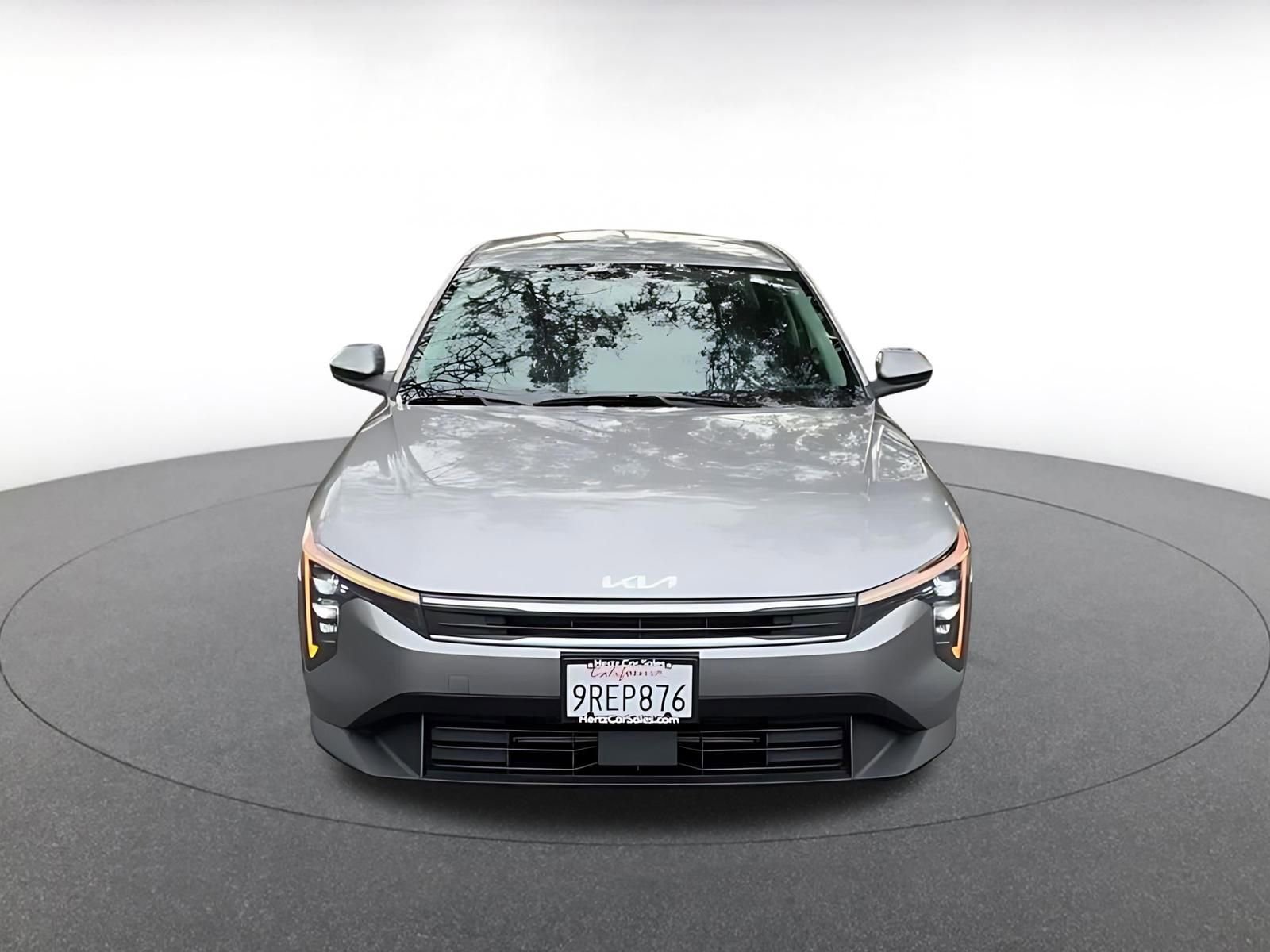 Used 2025 Kia K4 LXS image 4