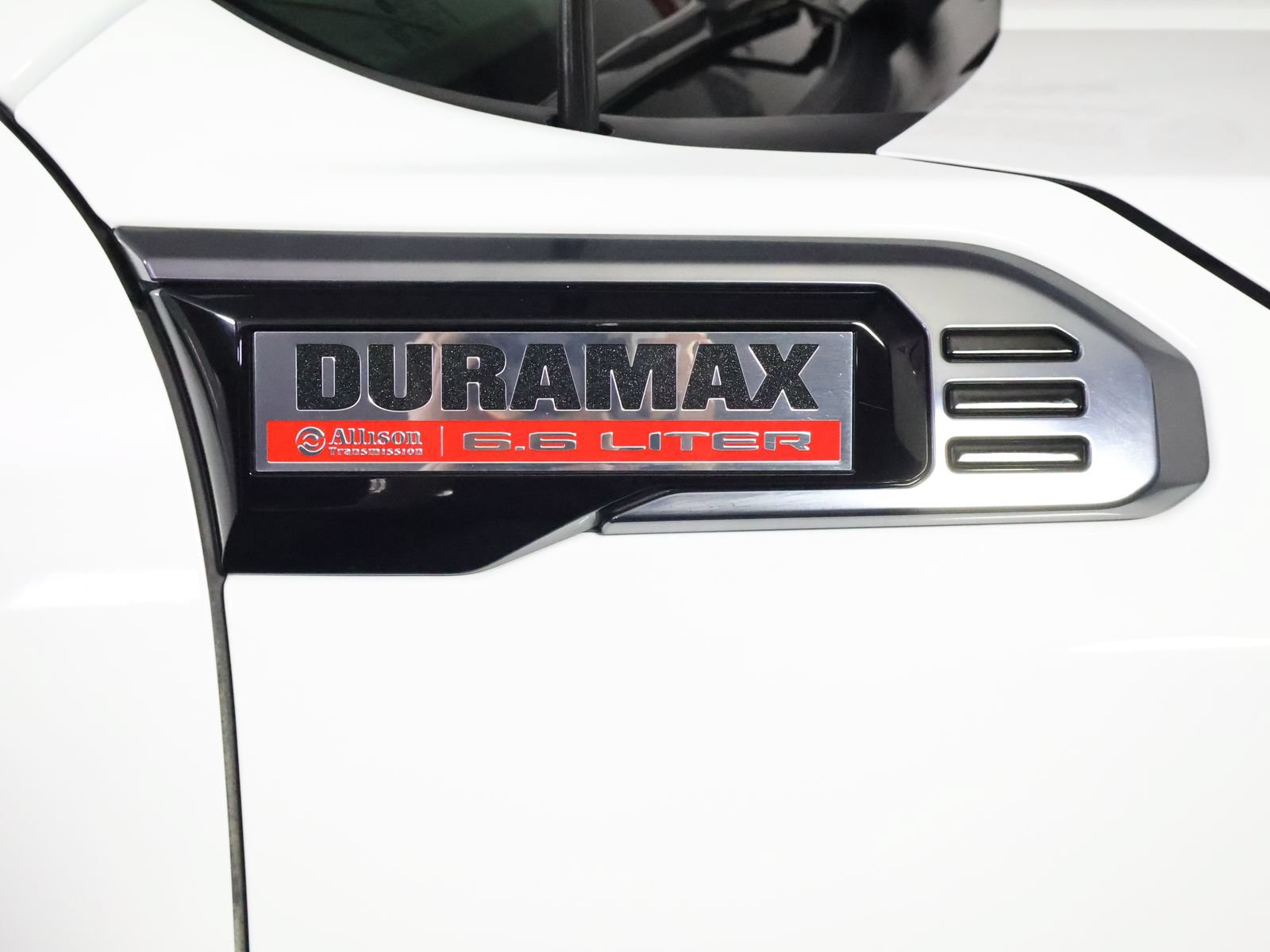 Used 2025 GMC Sierra 2500 AT4 AWD/4WD image 6