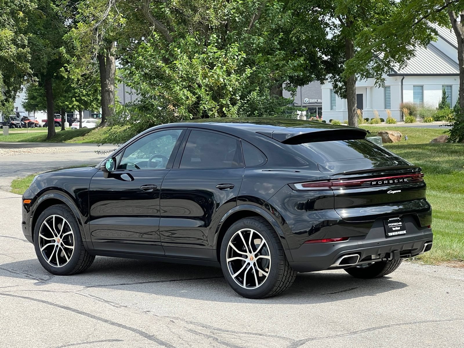 New 2026 Porsche Cayenne Coupe AWD/4WD image 3