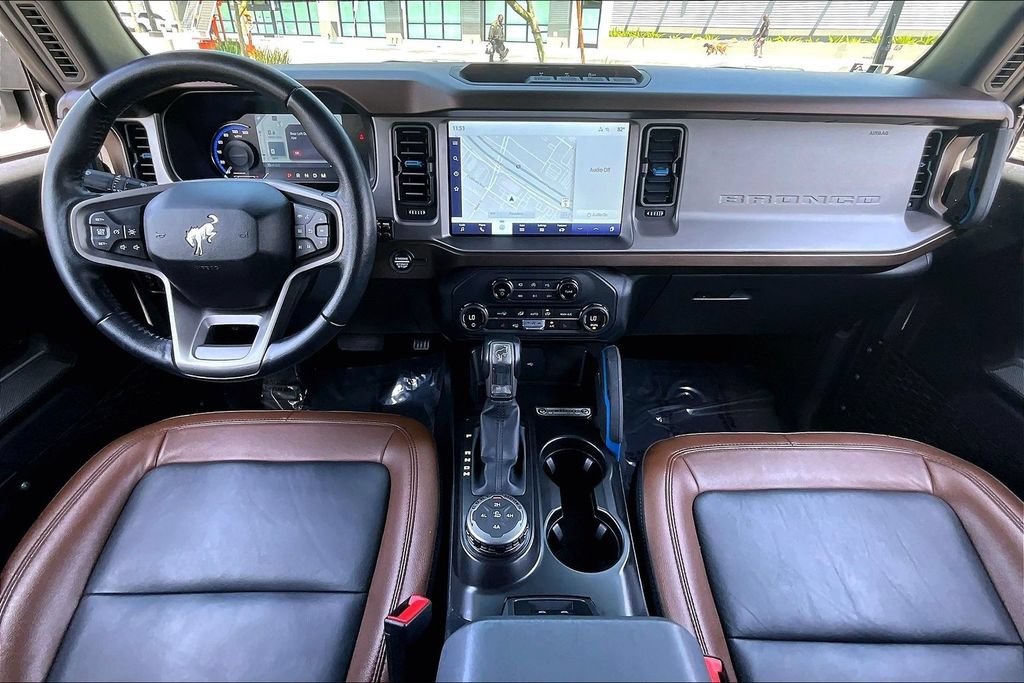 Used 2023 Ford Bronco Outer Banks AWD/4WD image 12
