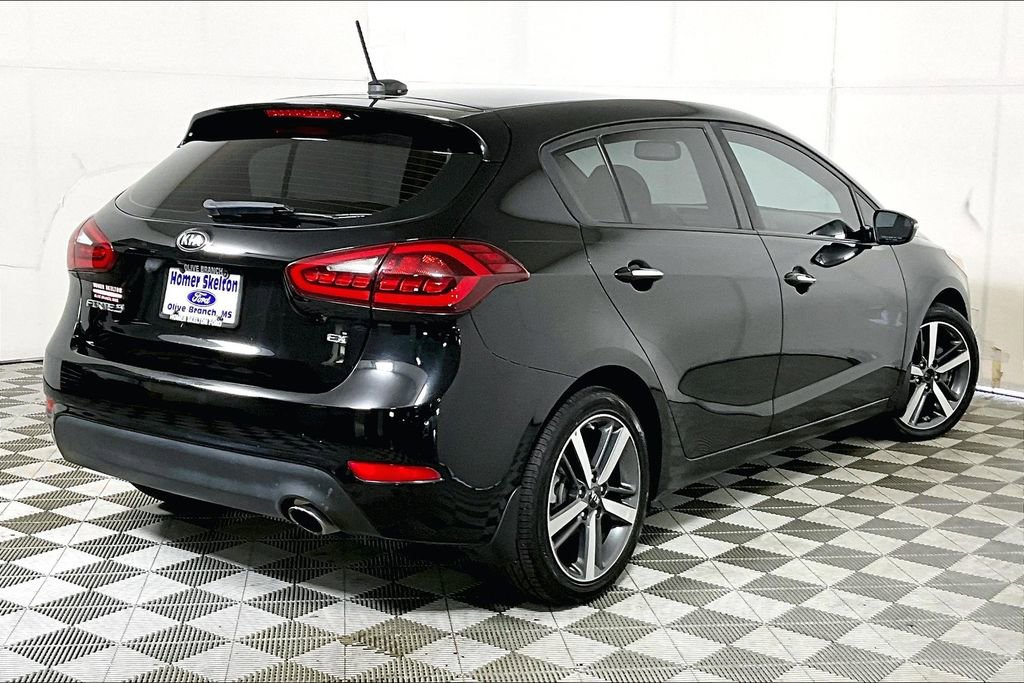 Used 2017 Kia Forte EX image 12