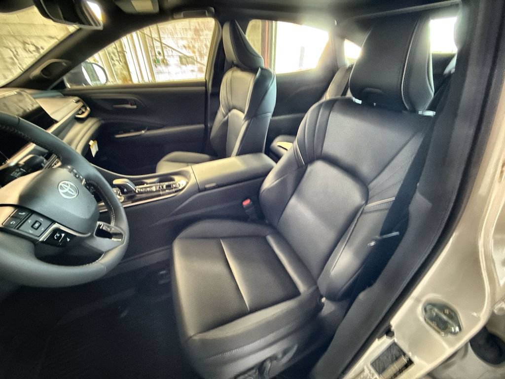 New 2026 Toyota Crown Platinum AWD/4WD image 13