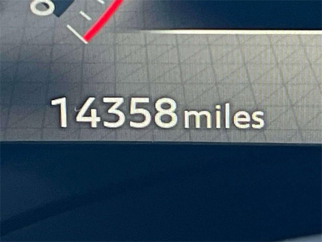 Used 2025 Nissan Kicks SR image 26