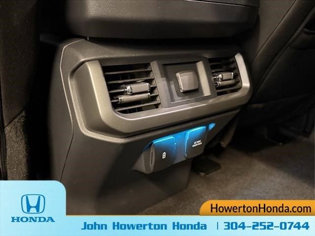 Used 2024 Ford F150 XLT w/ Equipment Group 302A MID image 13