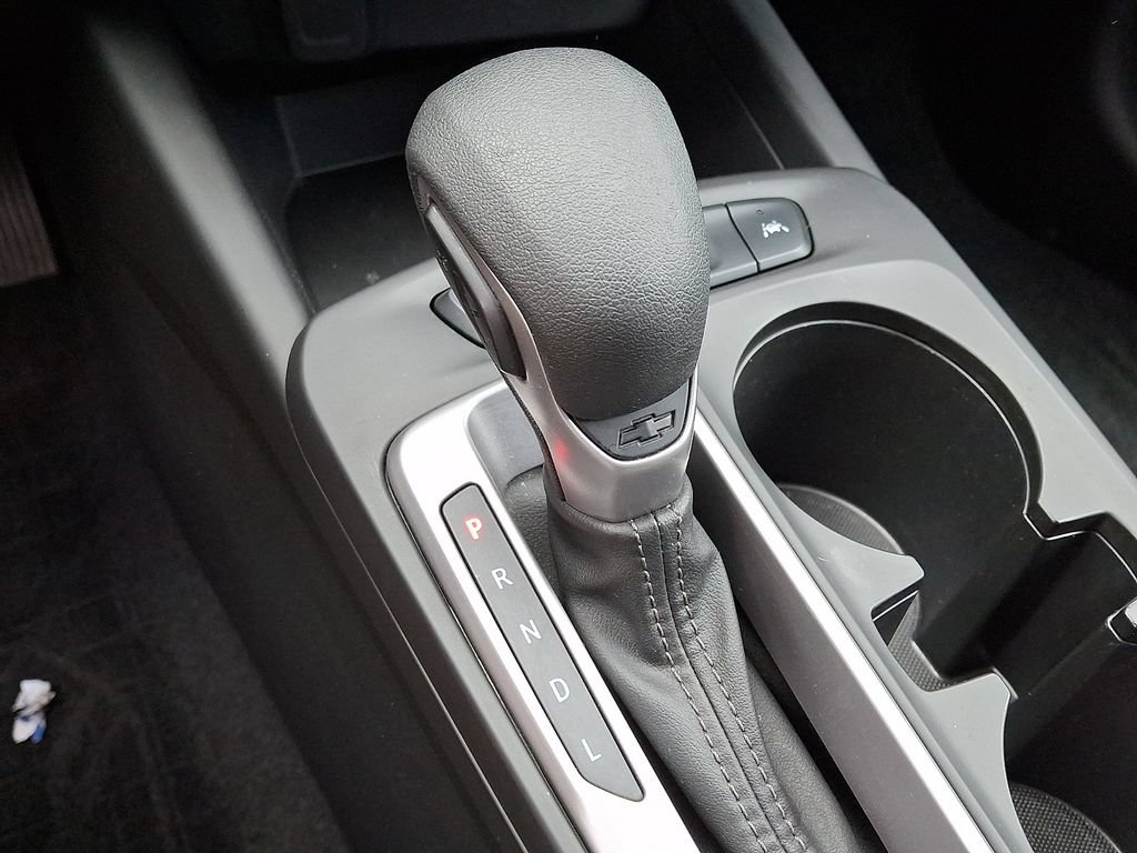 Used 2024 Chevrolet Trax LS w/ LS Convenience Package FWD image 16