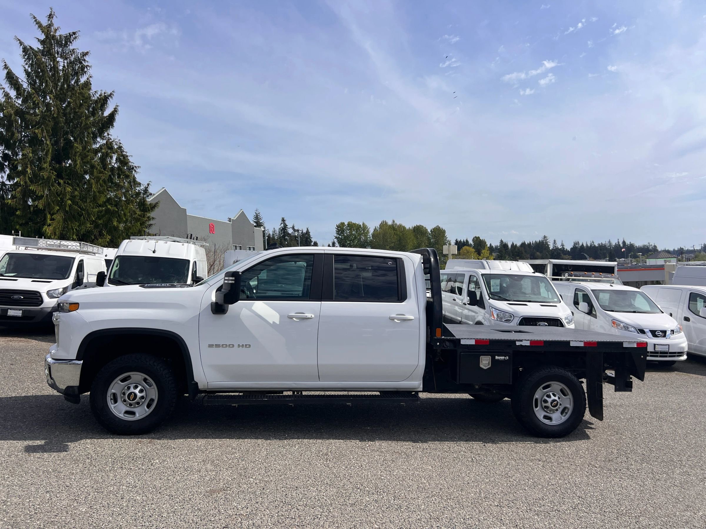 Used 2024 Chevrolet Silverado 2500 LT w/ Convenience Package AWD/4WD image 4