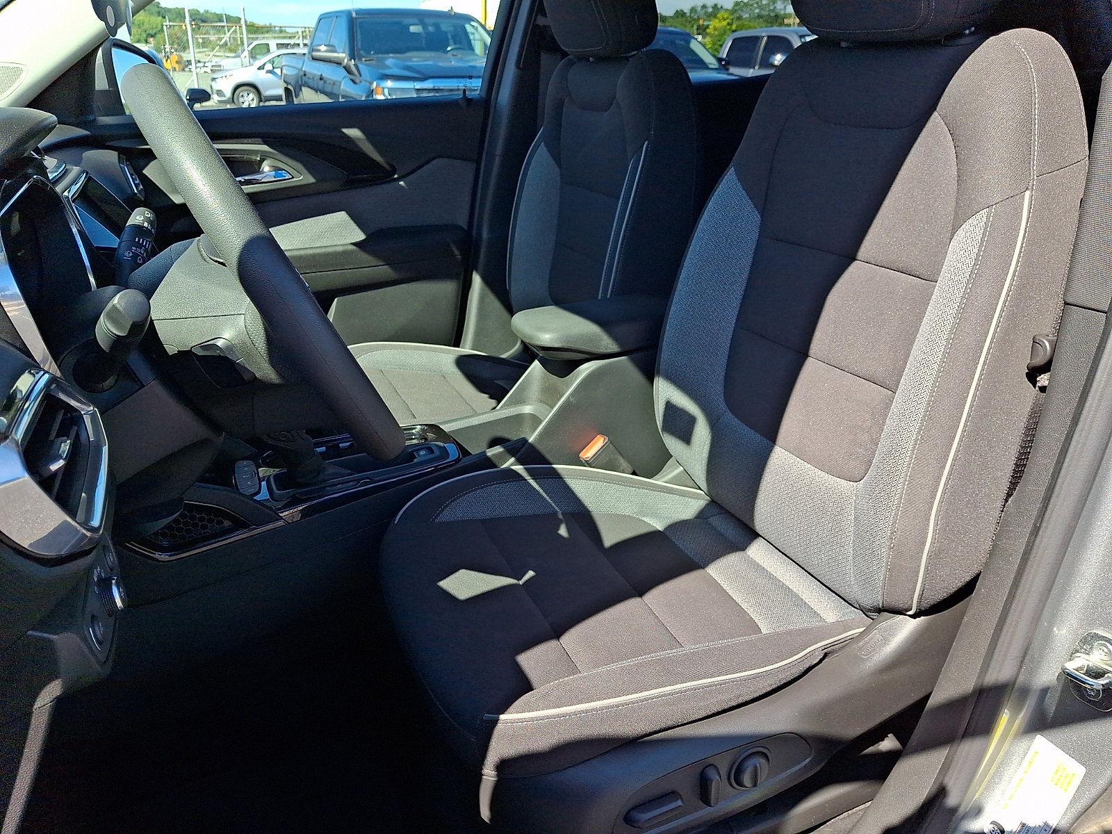 Certified 2023 Chevrolet TrailBlazer LT w/ Convenience Package AWD/4WD image 13
