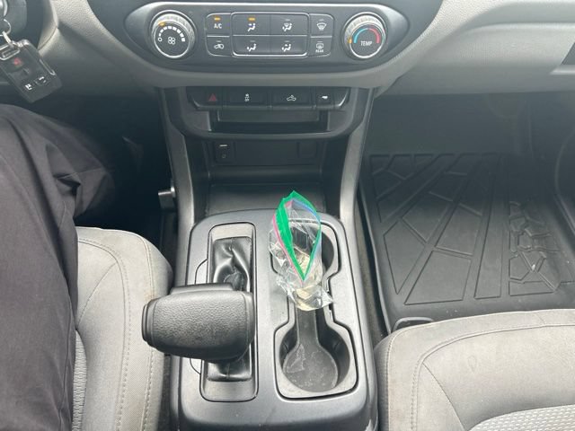 Used 2018 GMC Canyon 2WD Crew Cab w/ Convenience Package image 17
