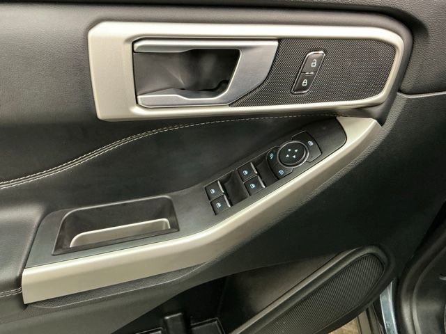 Used 2023 Ford Explorer XLT image 15