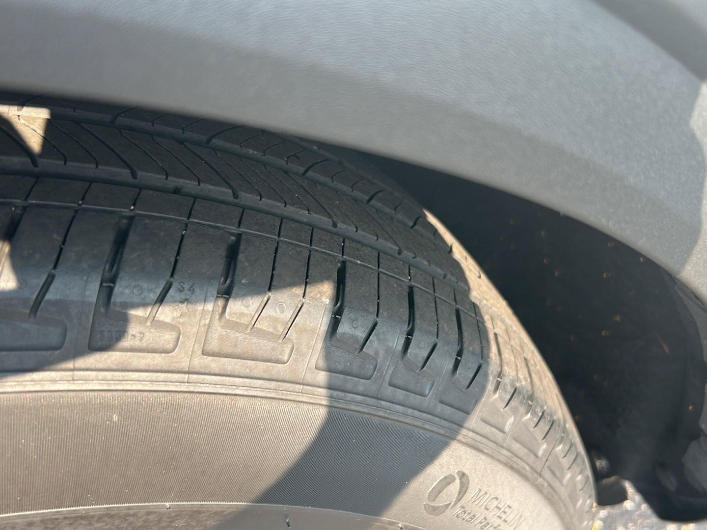 Used 2024 Ford Escape Active w/ Tech Pack #2 FWD image 6