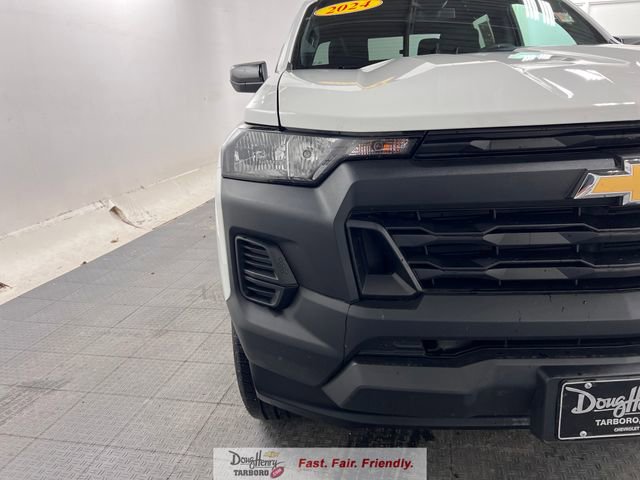 Used 2024 Chevrolet Colorado W/T w/ WT Convenience Package II image 10