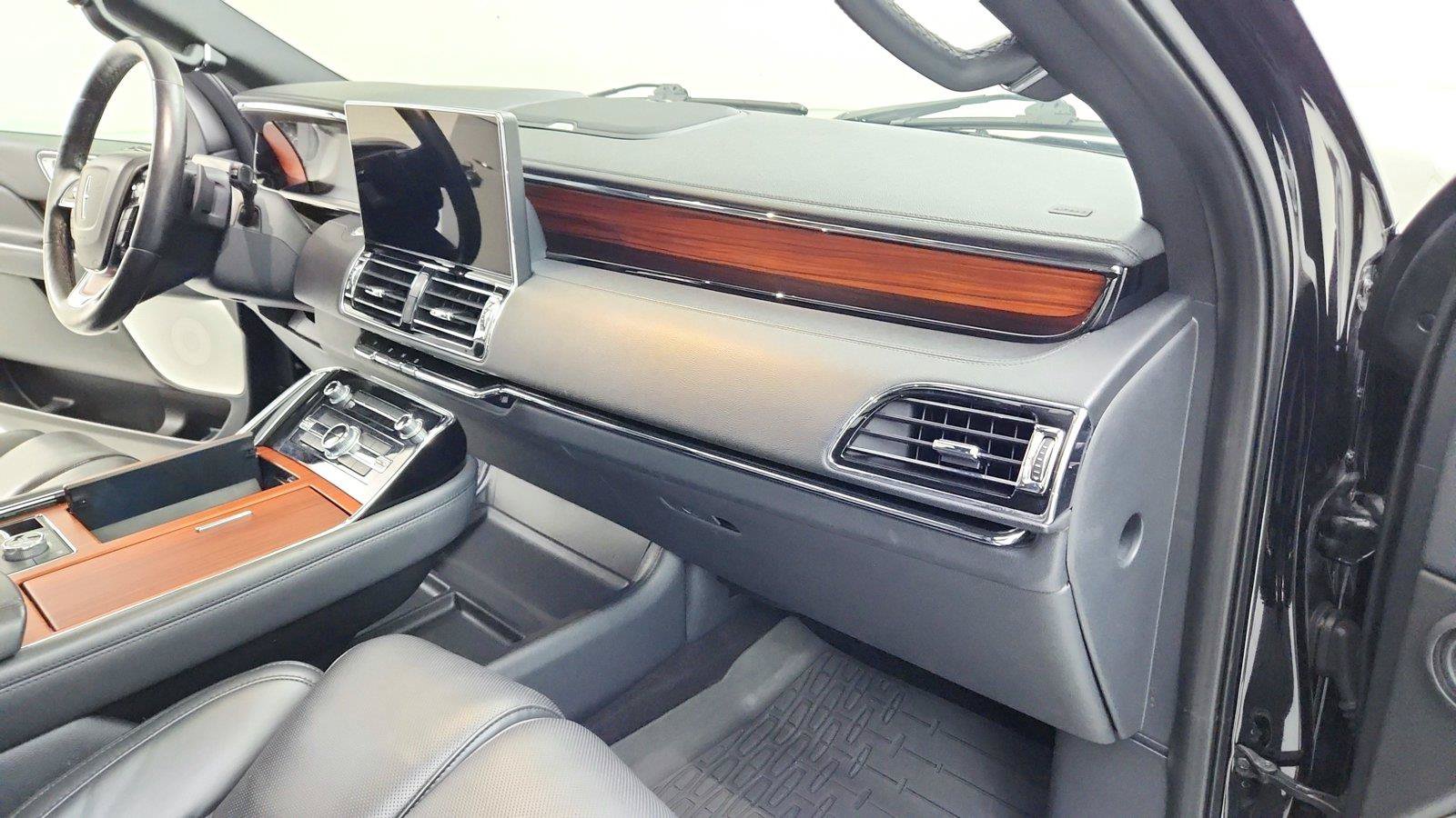Used 2024 Lincoln Navigator L Reserve AWD/4WD image 22