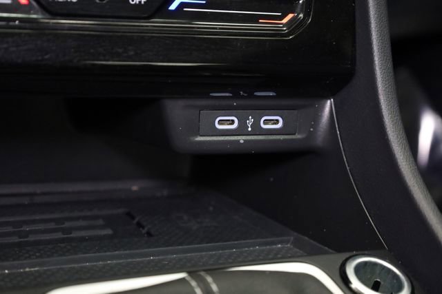 Used 2025 Volkswagen Jetta SE image 23