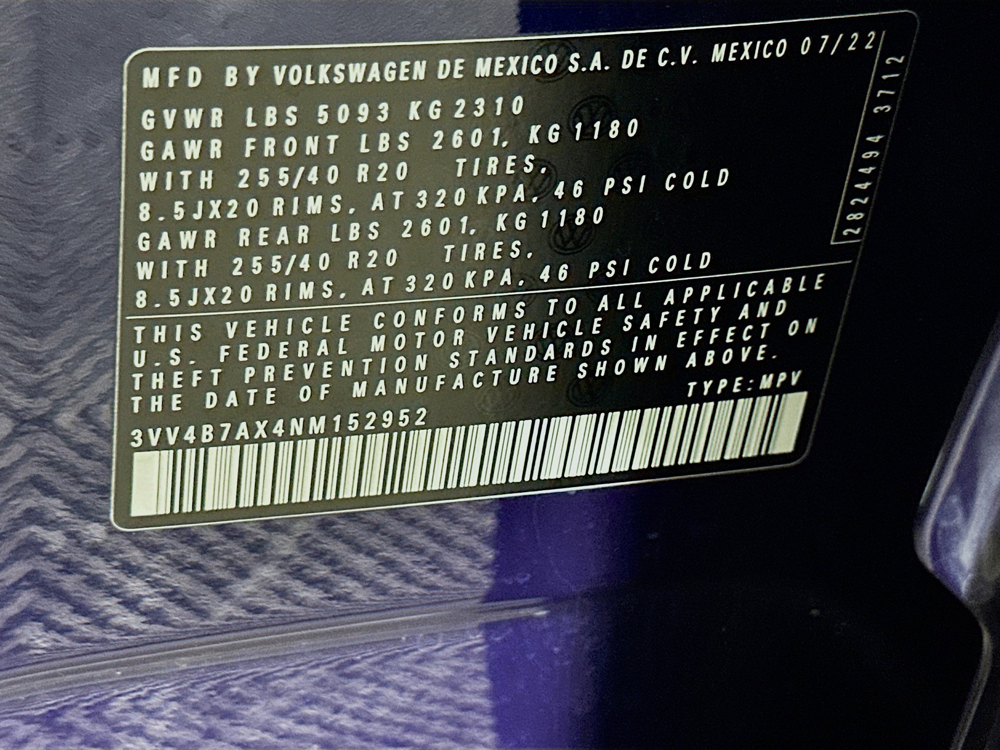 Used 2022 Volkswagen Tiguan SEL R-Line image 12