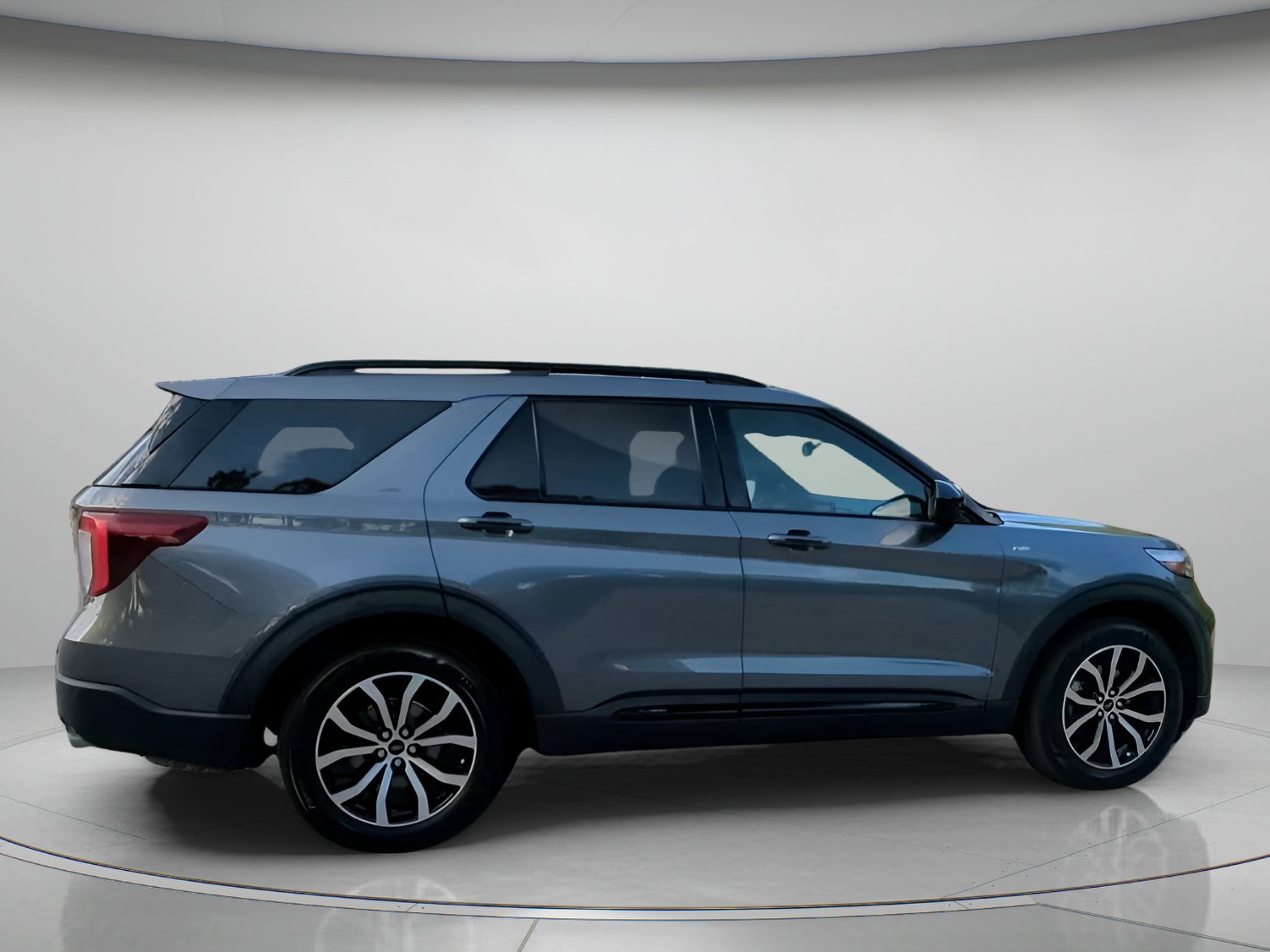 Certified 2023 Ford Explorer ST-Line w/ Class IV Trailer Tow Package RWD image 30