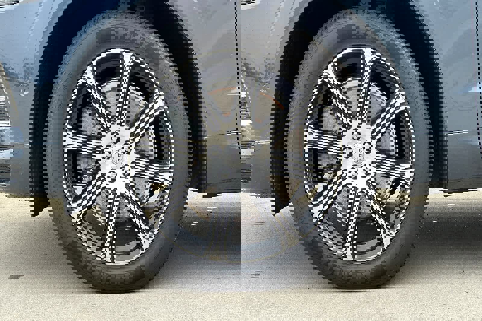 Used 2019 Volvo XC60 T8 Inscription w/ Protection Package Premier image 26