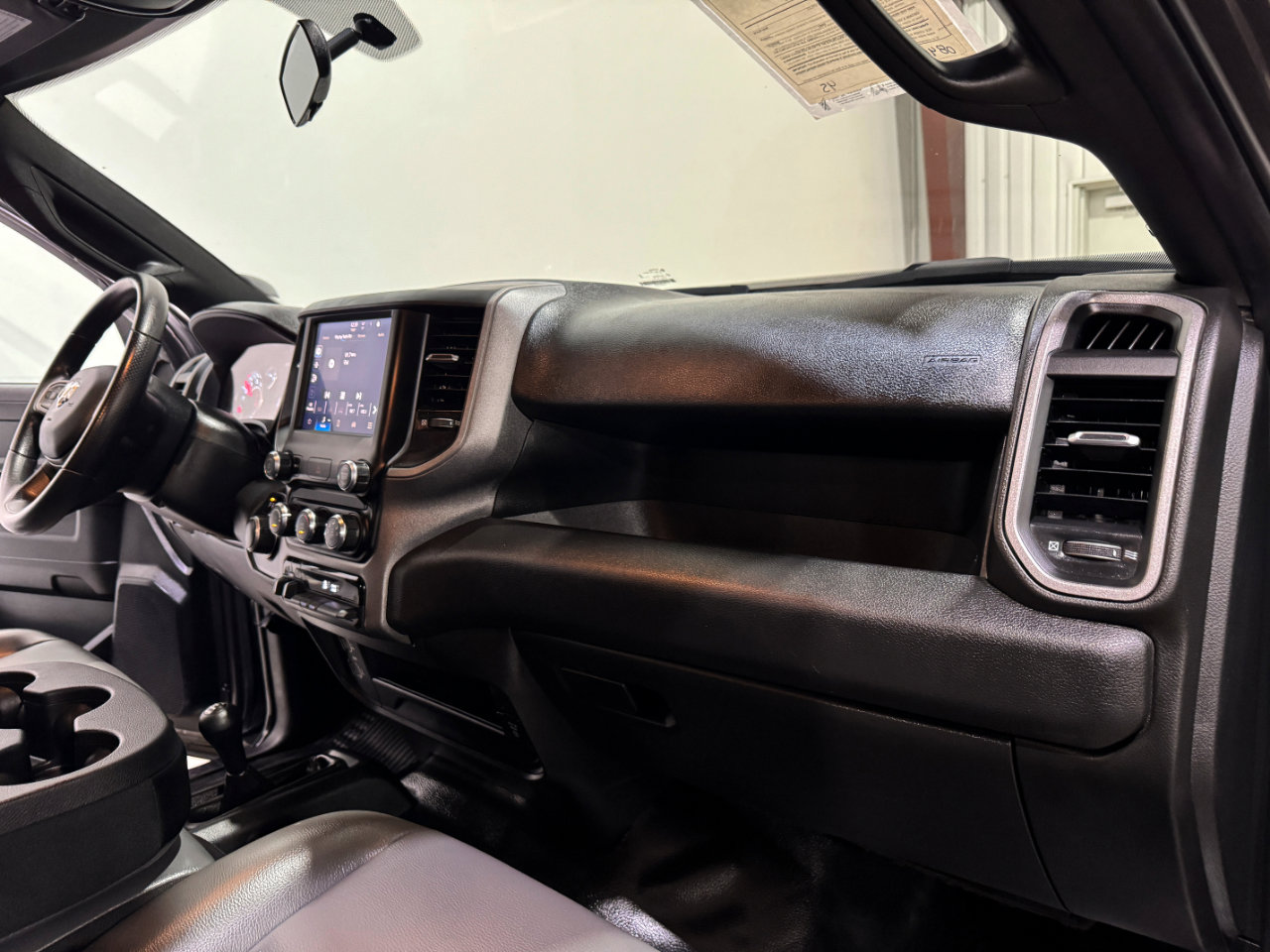 Used 2024 RAM 2500 Tradesman w/ Chrome Appearance Group image 11