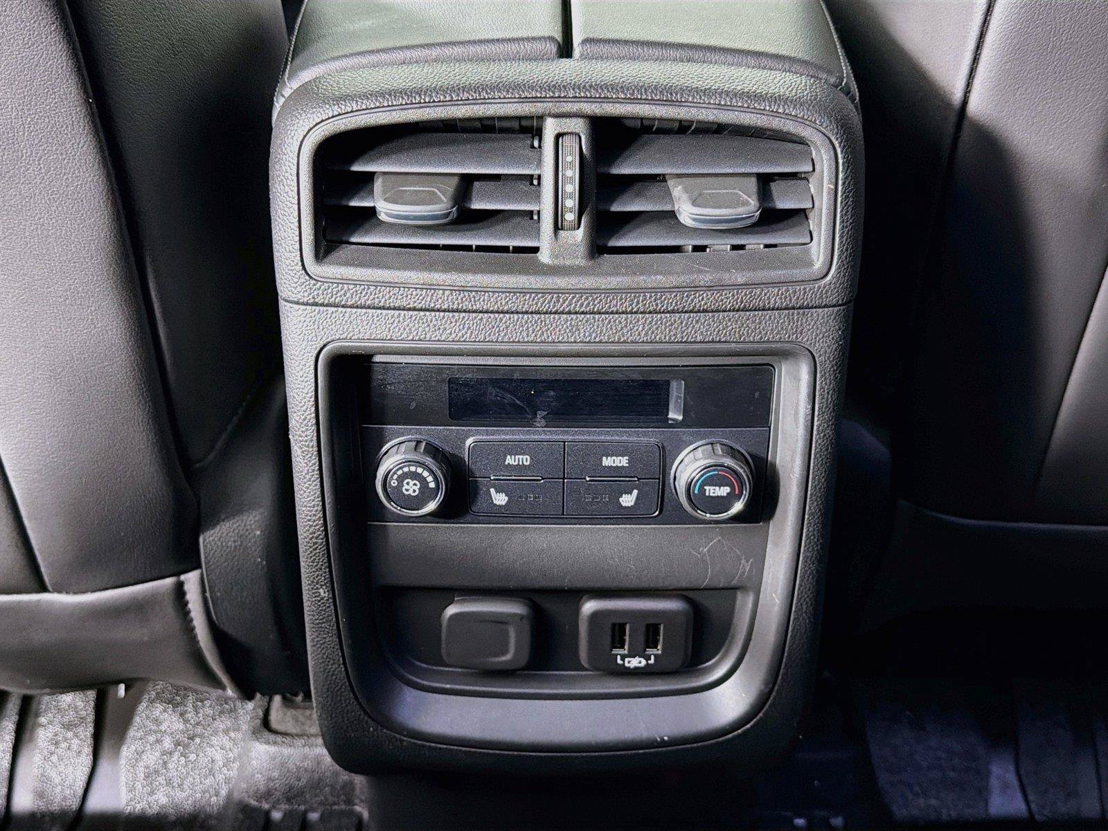 Used 2019 Buick Envision Essence AWD/4WD image 28