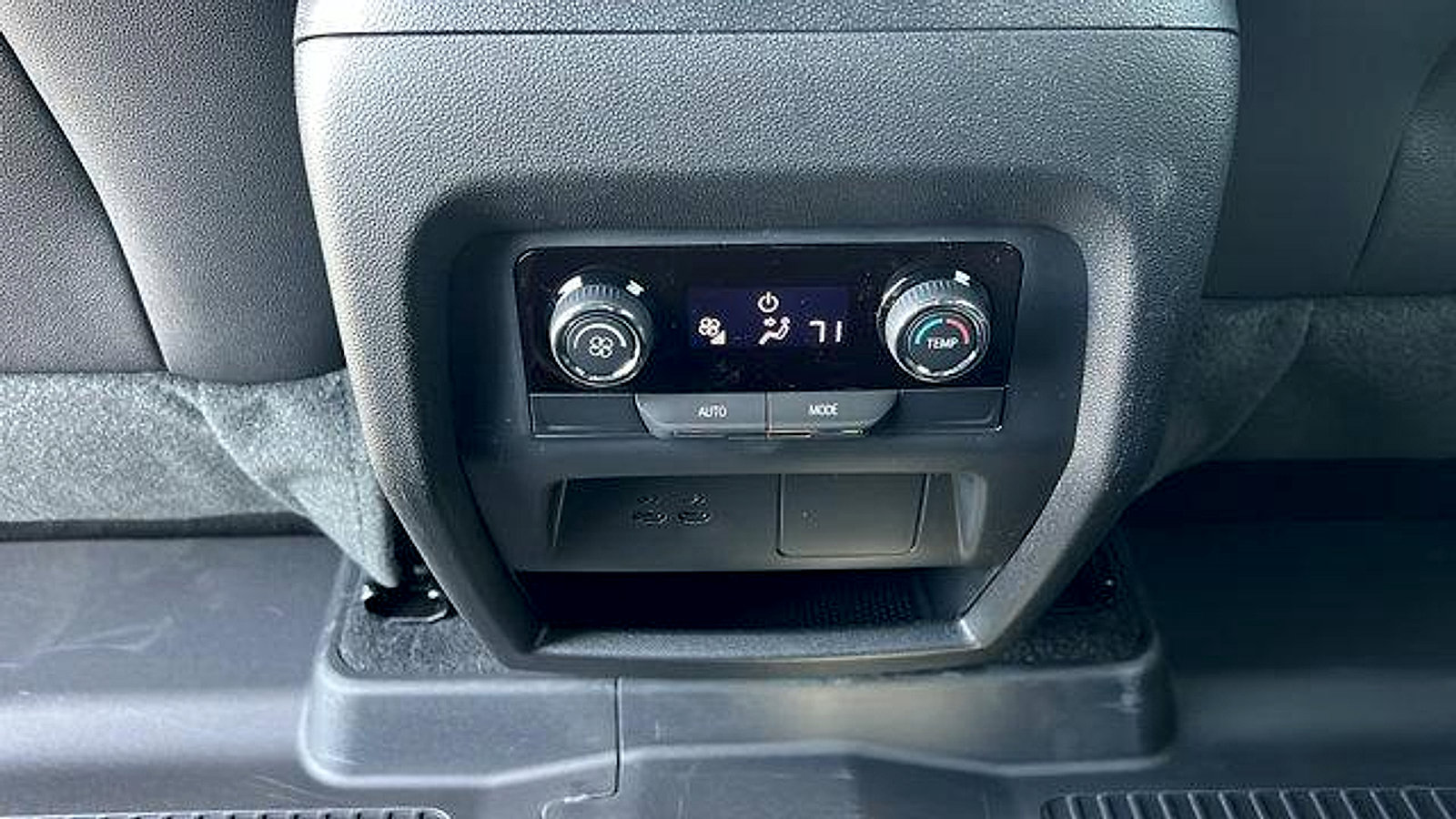 New 2026 Chevrolet Traverse LT w/ Midnight/Sport Edition image 15