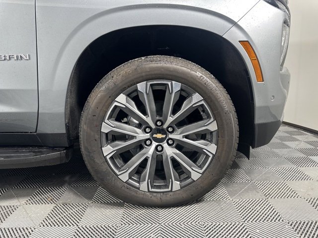 New 2026 Chevrolet Suburban High Country w/ Sun And Tow Package image 7