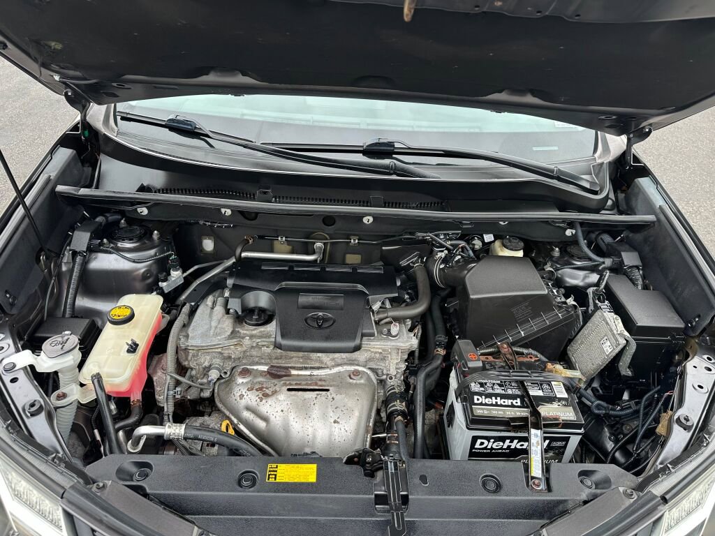 Used 2015 Toyota RAV4 Limited image 34