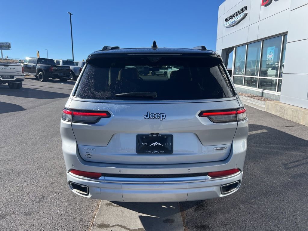 Used 2024 Jeep Grand Cherokee L Summit AWD/4WD image 5