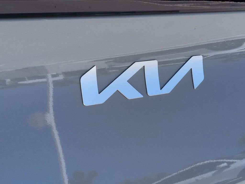 New 2026 Kia Sportage SX FWD image 32