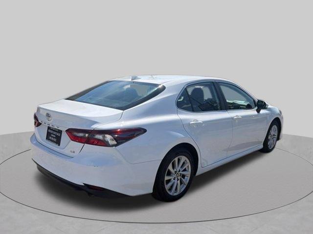 Used 2023 Toyota Camry LE FWD image 5