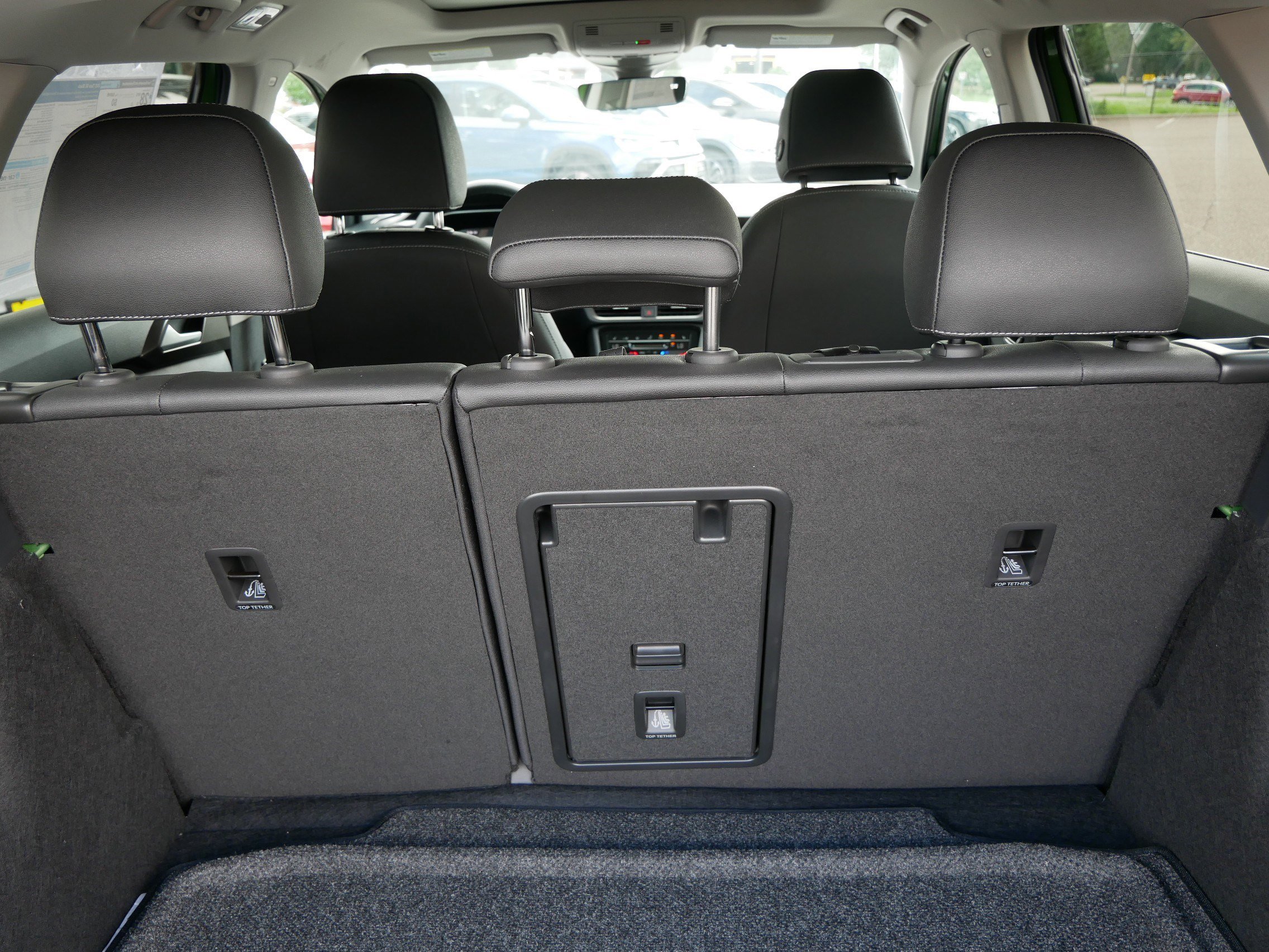 New 2025 Volkswagen Taos SE image 5