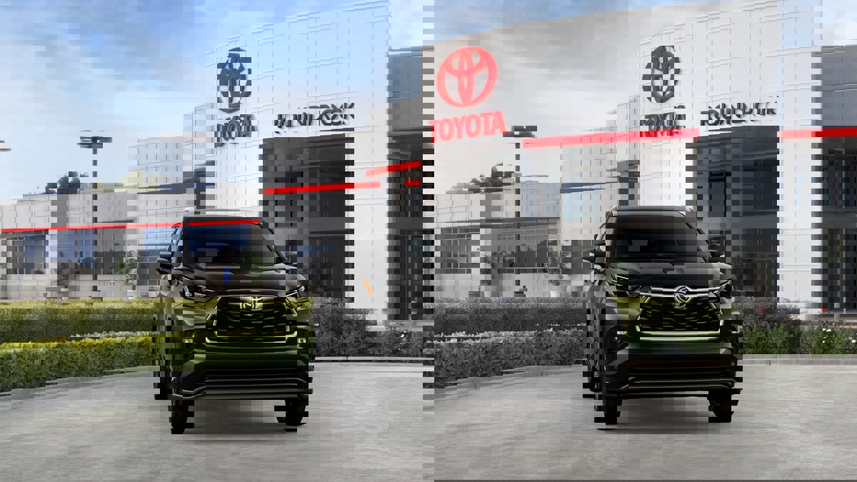 New 2026 Toyota Highlander XLE image 16