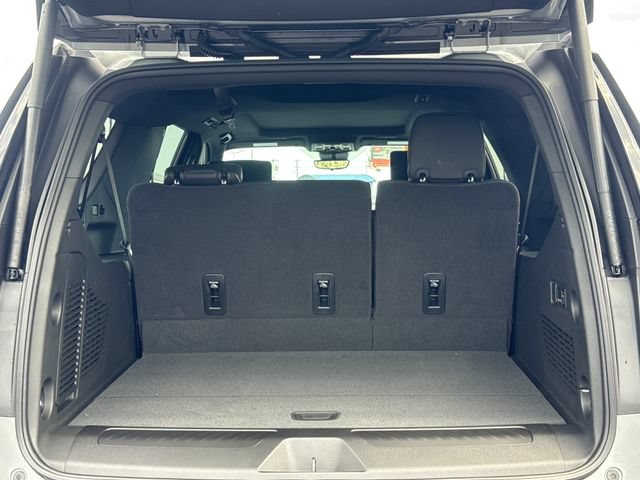 New 2026 GMC Yukon XL Elevation w/ Elevation Premium Package AWD/4WD image 13