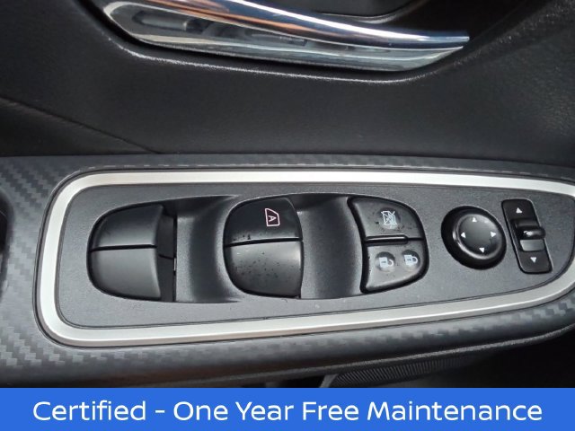 Certified 2025 Nissan Versa SR w/ Trunk Package FWD image 30
