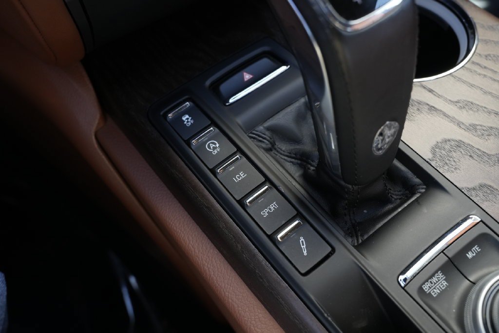 Used 2021 Maserati Quattroporte S Q4 AWD/4WD image 63