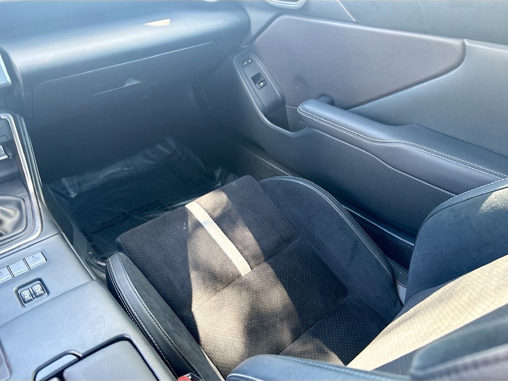 Used 2025 Toyota GR86 Premium w/ ALL Weather Mat Package (TMS) RWD image 22