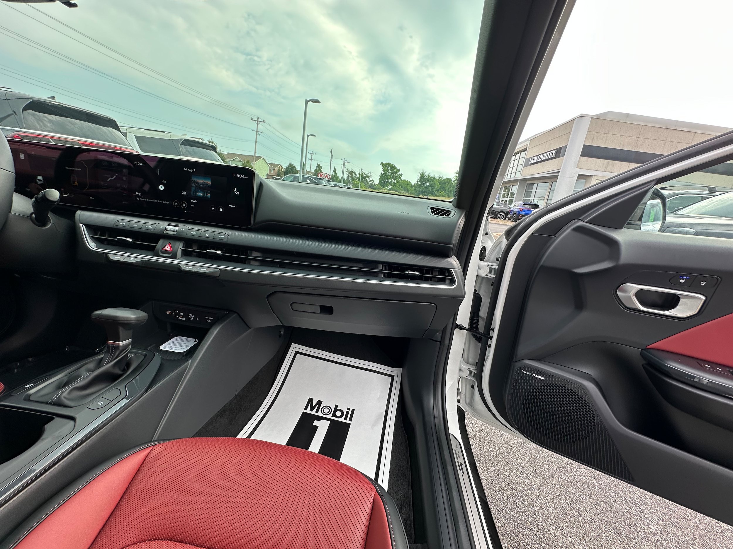 New 2026 Kia K4 GT-Line w/ GT-Line Premium Package FWD image 18
