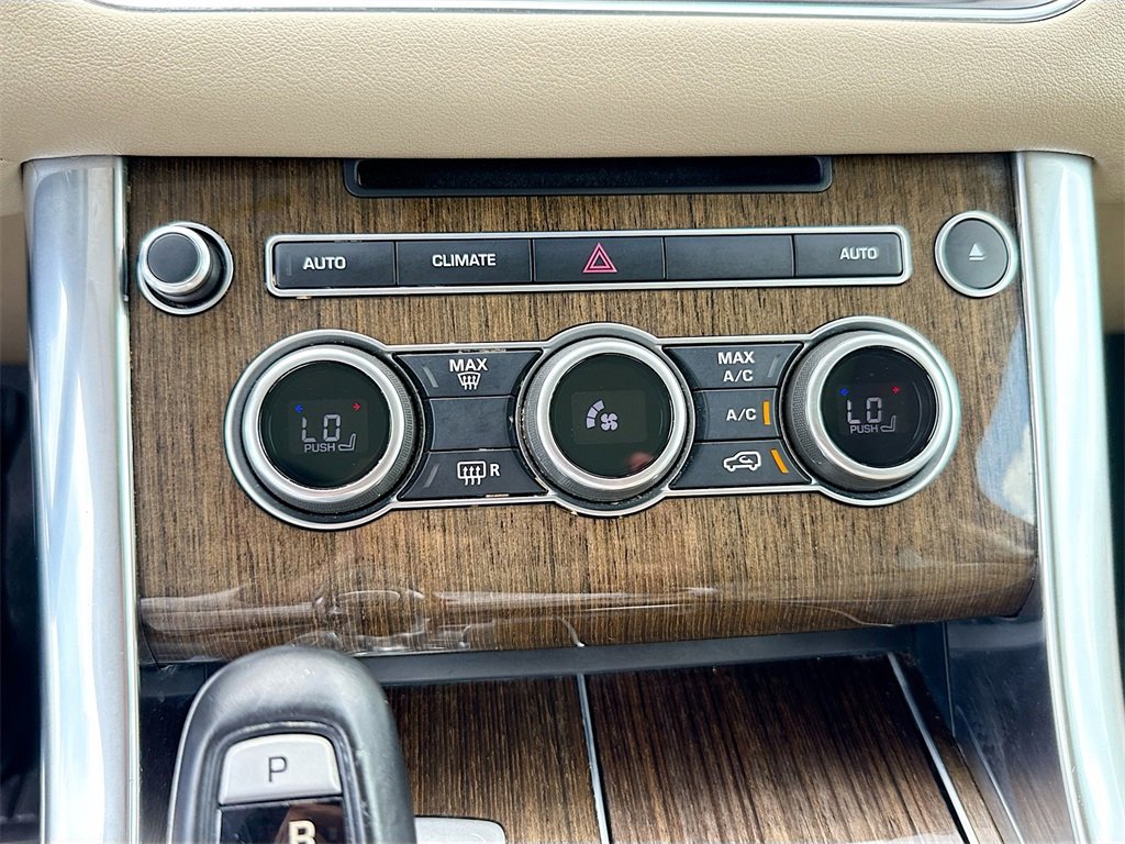 Used 2017 Land Rover Range Rover Sport HSE image 17