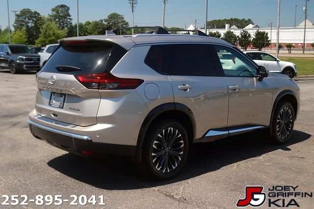 Used 2025 Nissan Rogue Platinum w/ Platinum Premium Package FWD image 7