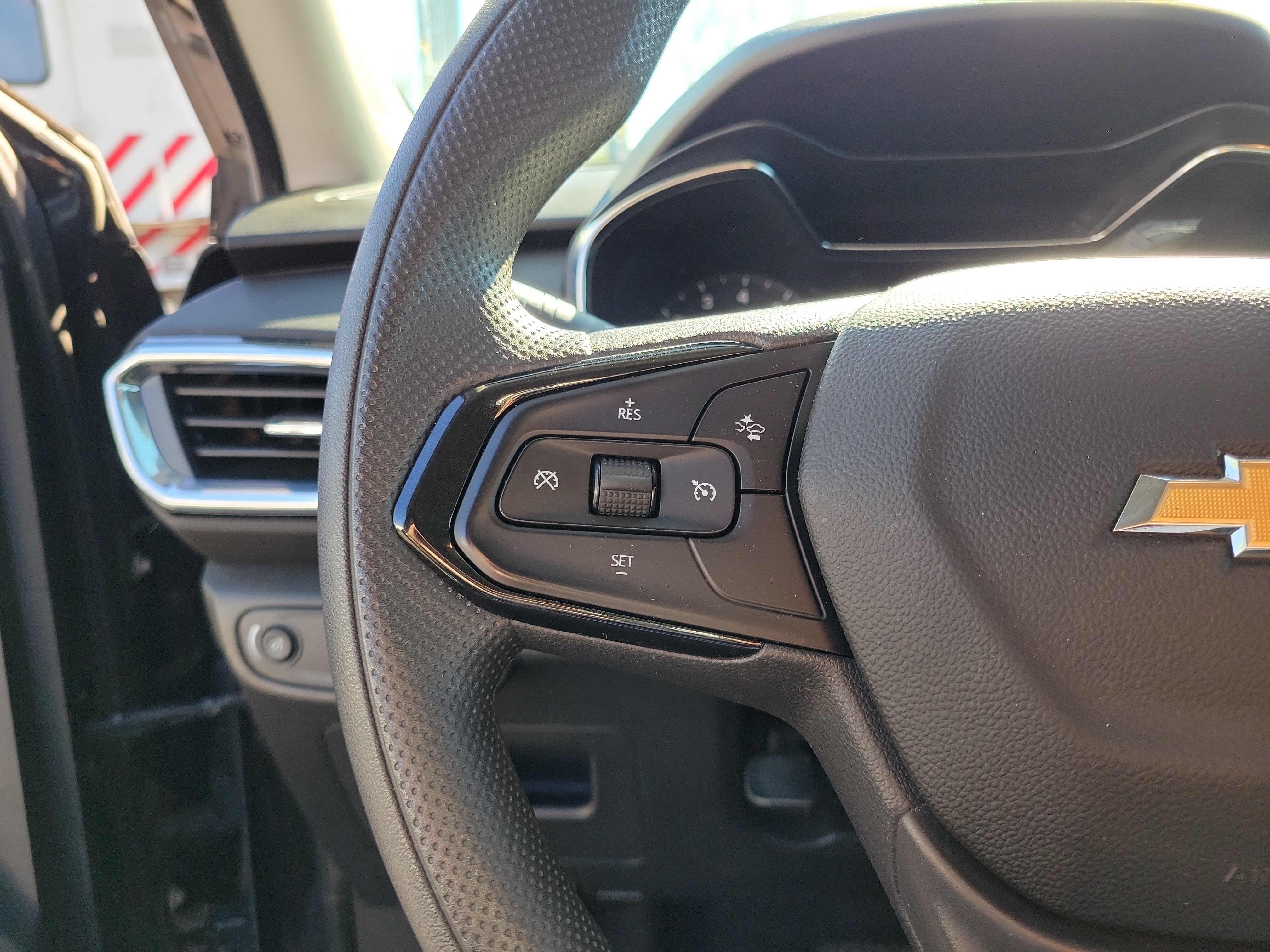 Used 2023 Chevrolet TrailBlazer LT w/ Convenience Package AWD/4WD image 22