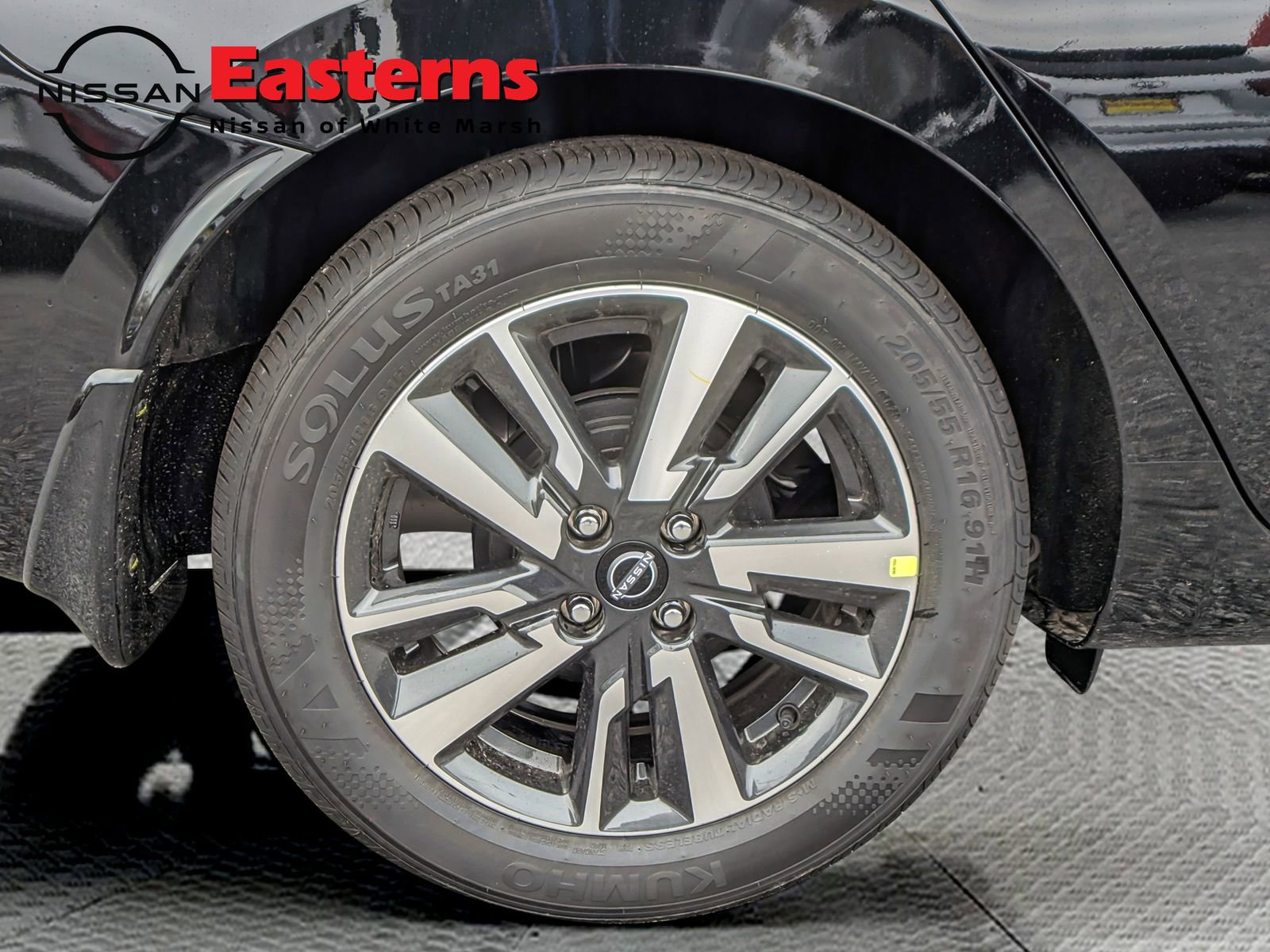 New 2025 Nissan Versa SV w/ Trunk Package image 23