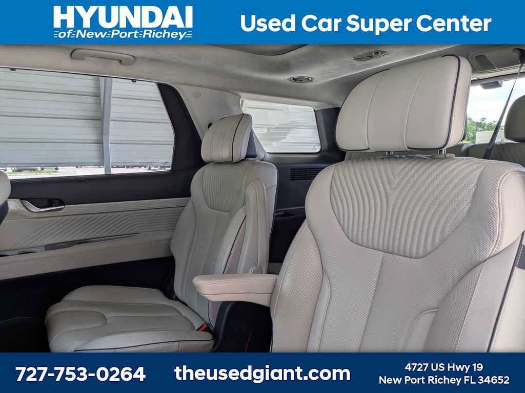 Used 2023 Hyundai Palisade Calligraphy FWD image 18