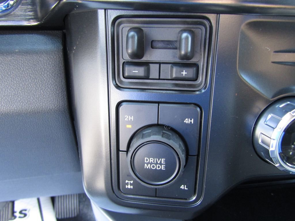 New 2026 Ford F350 Lariat w/ FX4 Off-Road Package image 27