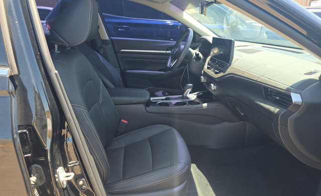 Used 2023 Nissan Altima 2.5 SL AWD/4WD image 6