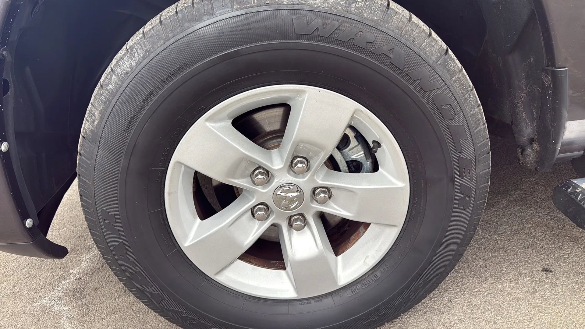 Used 2016 RAM 1500 Express image 11