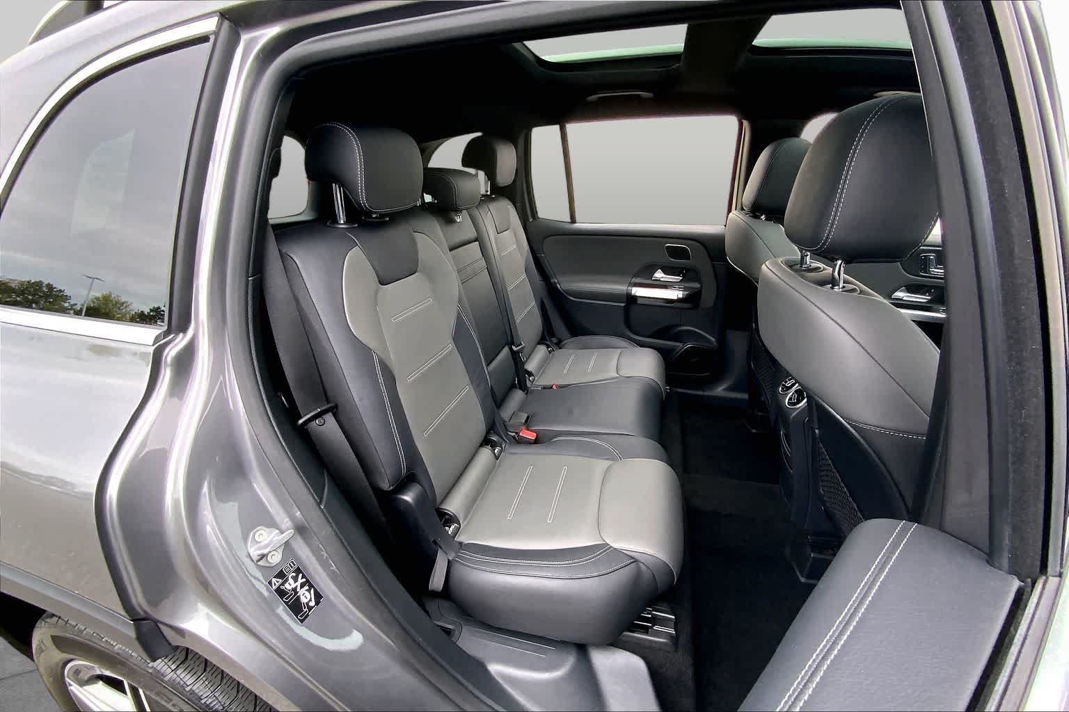 Used 2023 Mercedes-Benz GLB 250 4MATIC image 19