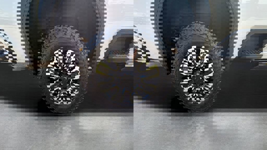 Used 2024 GMC Sierra 3500 Denali Ultimate image 45