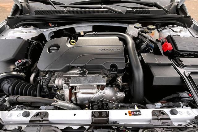 Used 2024 Chevrolet Malibu LT image 20