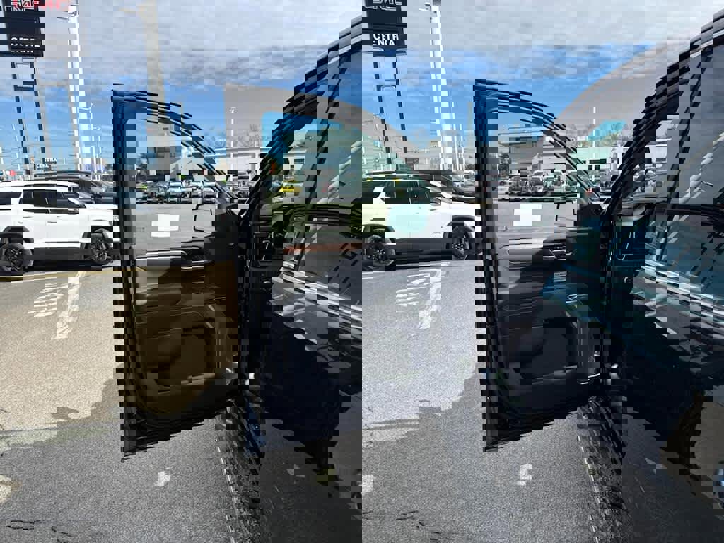 New 2026 GMC Sierra 1500 Denali w/ Denali Reserve Package image 15