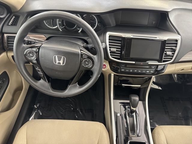 Used 2017 Honda Accord EX image 28