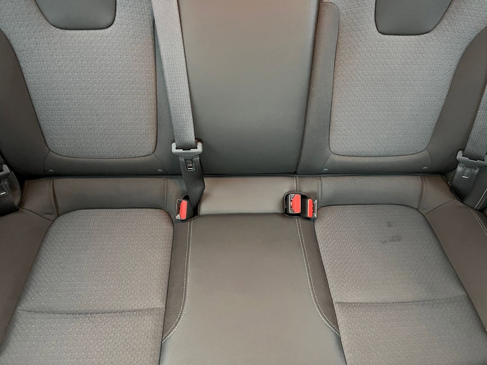 Used 2025 Buick Encore GX Preferred image 36